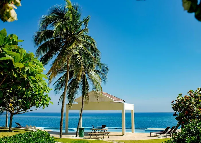 Penthouse At Whispering Seas Apartment Ocho Rios
